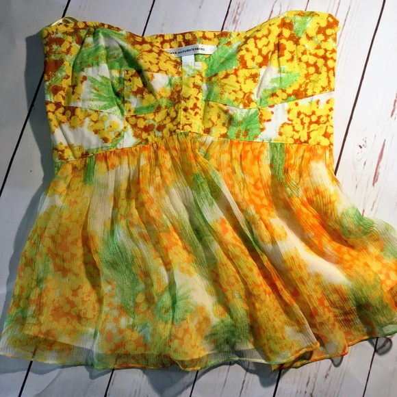 Diane Von Furstenberg Tops - Diane Von Furstenberg Strapless Silk Top Sz 4